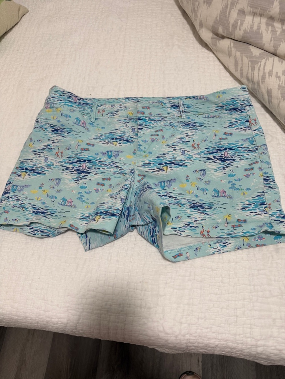 Old Navy Light Blue Beach Scene Cotton Shorts